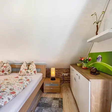 Kranich Im Eggetal * Preußisch Oldendorf
